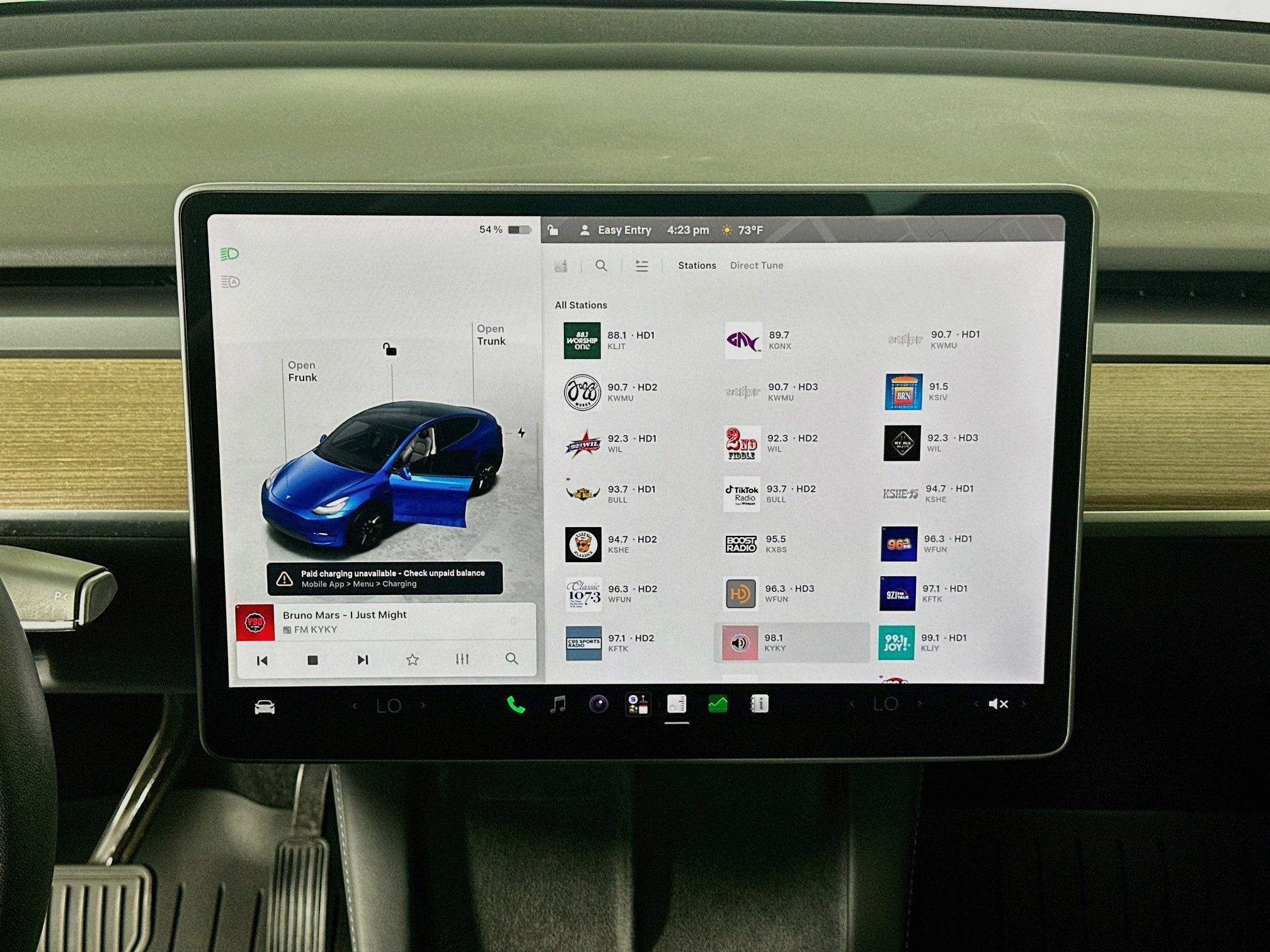 Used 2022 Tesla Model Y Long Range AWD/4WD image 18