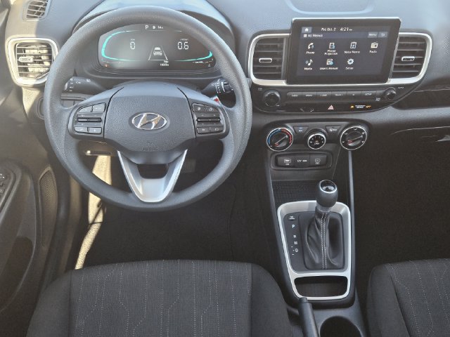 Used 2026 Hyundai Venue SE FWD image 25