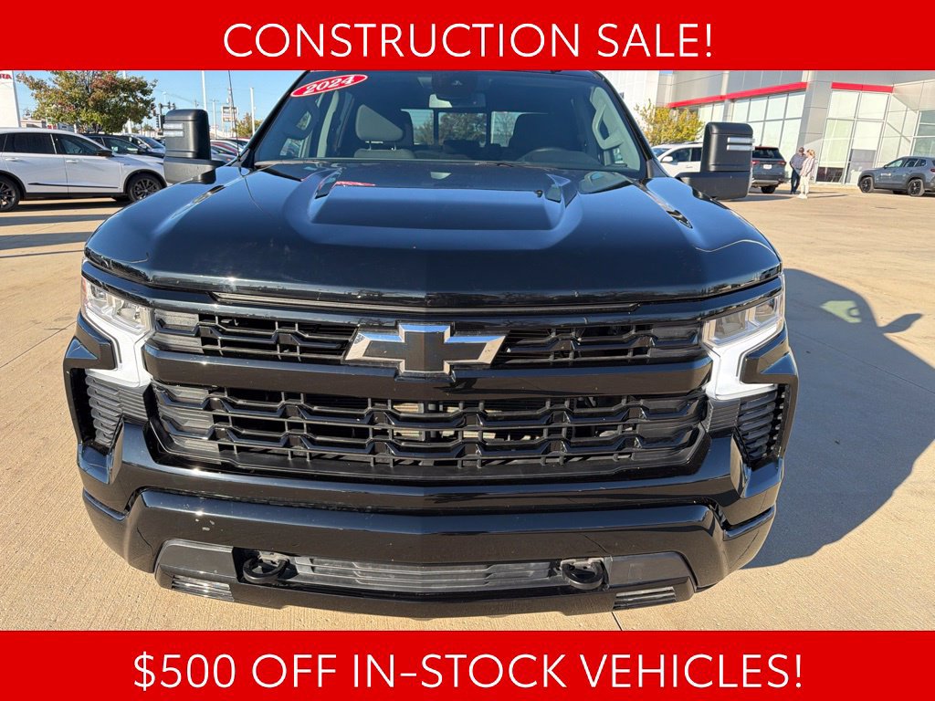 Used 2024 Chevrolet Silverado 1500 RST w/ Convenience Package II AWD/4WD image 3