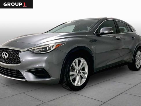 Used 2017 INFINITI QX30 w/ Cargo Package FWD image 1