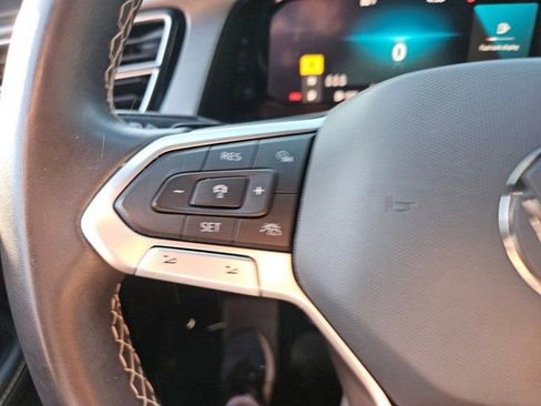 Used 2024 Volkswagen Atlas Cross Sport SE image 22