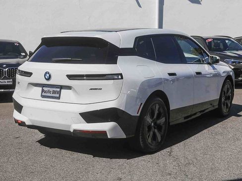 Certified 2025 BMW iX xDrive50 image 6