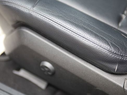 Used 2013 Mercedes-Benz E 350 4MATIC Sedan image 14