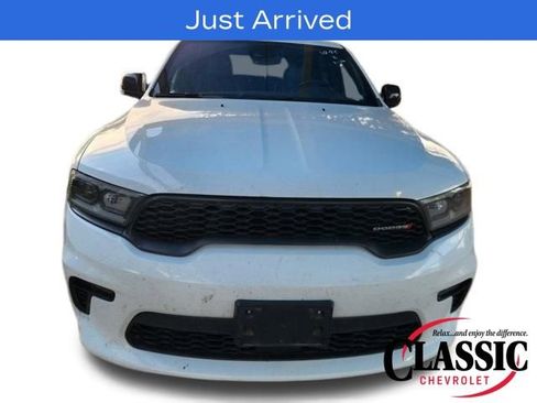 Used 2023 Dodge Durango GT image 3