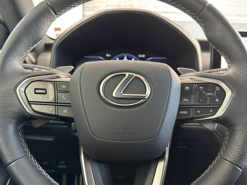 Certified 2026 Lexus IS 350 F Sport RWD image 28