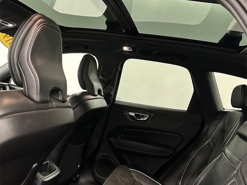 Used 2019 Volvo XC60 T6 R-Design w/ Protection Package Premier image 30