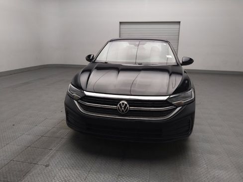 Used 2024 Volkswagen Jetta SE FWD image 15