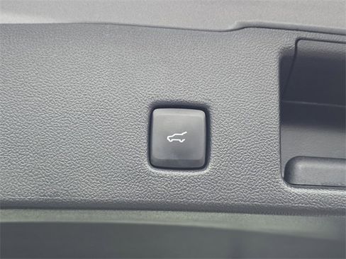 Certified 2023 Ford Escape ST-Line Select w/ Tech Pack #2 image 10