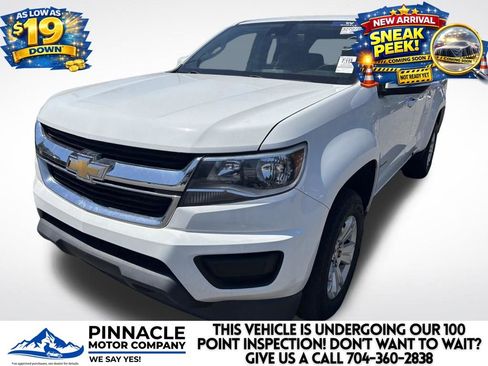 Used 2019 Chevrolet Colorado LT w/ Safety Package RWD image 3