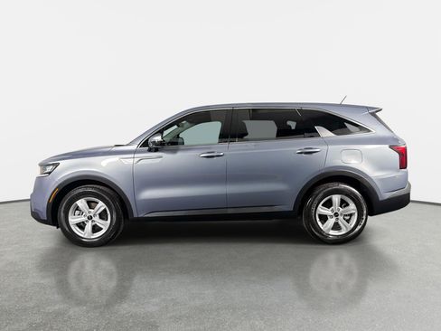 Used 2023 Kia Sorento LX FWD image 12