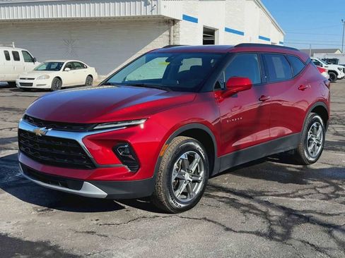 Certified 2024 Chevrolet Blazer LT w/ Convenience Package image 4