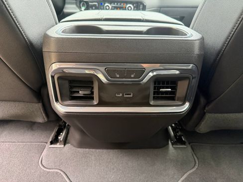 Used 2023 GMC Sierra 1500 SLT w/ SLT Premium Plus Package AWD/4WD image 28