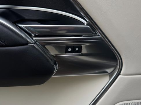 Used 2022 Land Rover Range Rover SE image 93