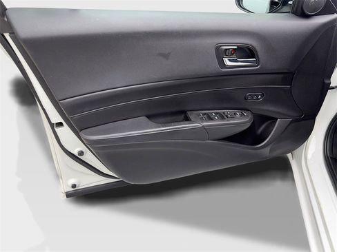 Used 2016 Acura ILX image 31