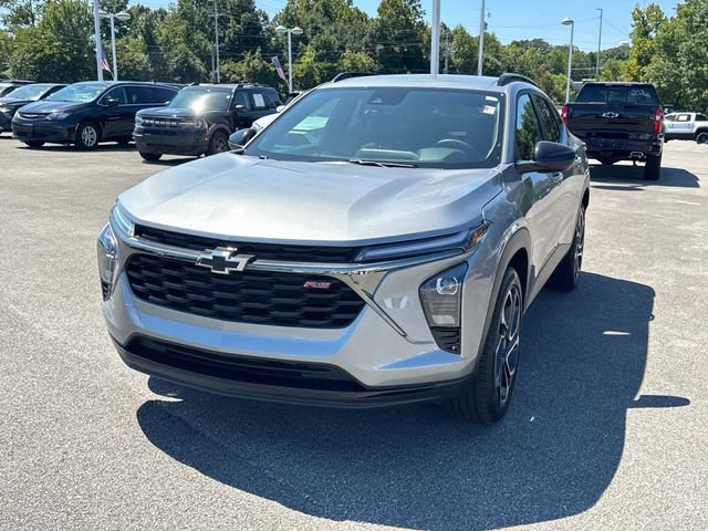Used 2025 Chevrolet Trax RS w/ Driver Confidence Package FWD image 8