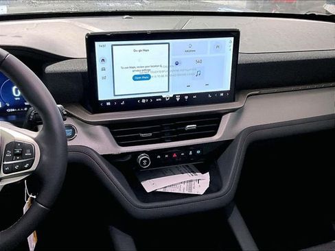 New 2026 Ford Explorer Active image 8