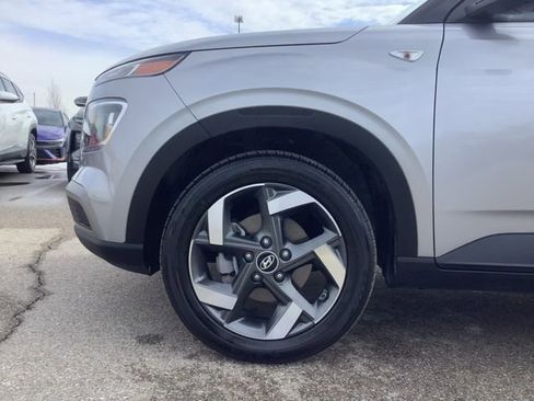 Certified 2026 Hyundai Venue SEL image 38