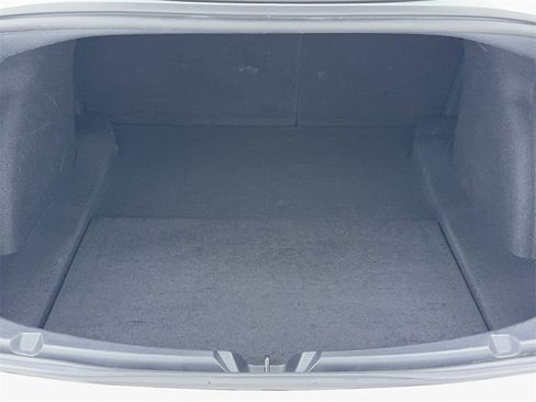 Used 2021 Tesla Model 3 Standard Range Plus image 12