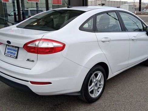 Used 2018 Ford Fiesta SE w/ Cold Weather Package image 7