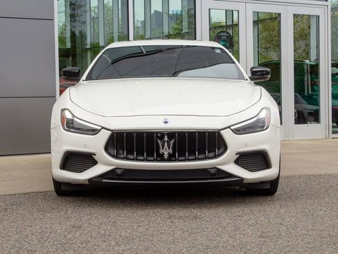 Used 2024 Maserati Ghibli Modena Q4 AWD/4WD image 2