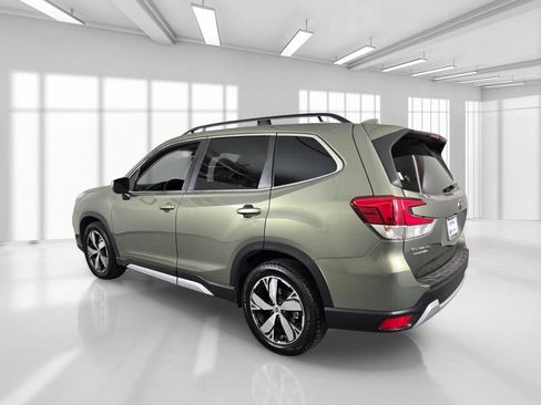Used 2020 Subaru Forester Touring AWD/4WD image 5