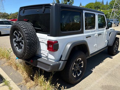 Used 2024 Jeep Wrangler Unlimited Rubicon 4xe AWD/4WD image 2