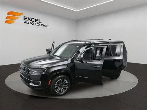 Used 2023 Jeep Wagoneer Series II image 56