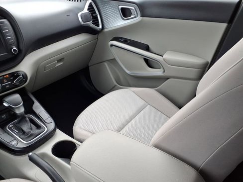 Used 2024 Kia Soul LX w/ Option Group 015 image 20