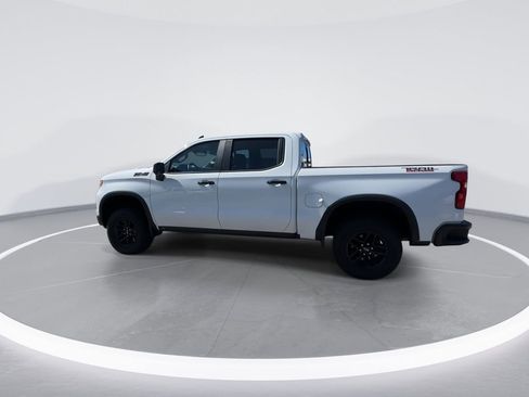 Used 2022 Chevrolet Silverado 1500 LT Trail Boss w/ Convenience Package II image 9