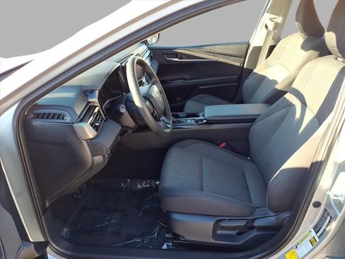 Used 2025 Toyota Camry LE image 15