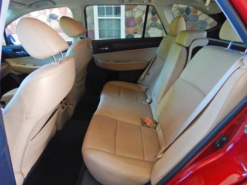 Used 2015 Subaru Outback 3.6R Limited AWD/4WD image 14