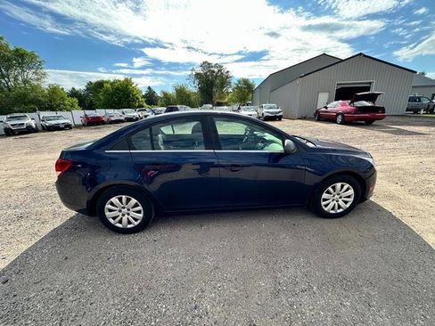 Used 2011 Chevrolet Cruze LS w/ Connectivity Package FWD image 48