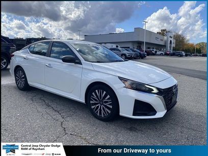 Used 2024 Nissan Altima 2.5 SV