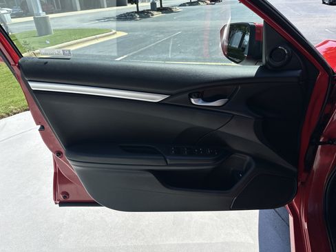 Used 2020 Honda Civic Sport image 14