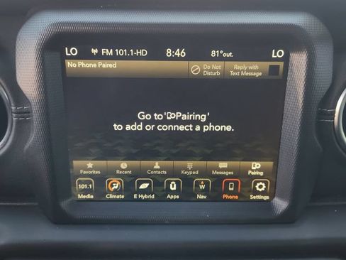 Used 2022 Jeep Wrangler Unlimited Sahara w/ Cold Weather Group AWD/4WD image 18
