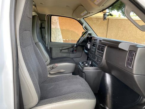 Used 2025 Chevrolet Express 2500 w/ Driver Convenience Package RWD image 35
