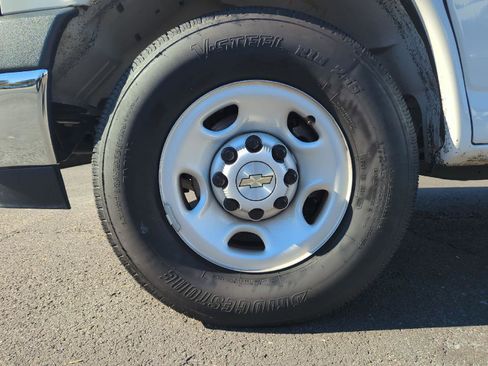 Certified 2024 Chevrolet Express 2500 w/ Driver Convenience Package image 9