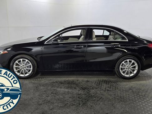 Used 2019 Mercedes-Benz A 220 4MATIC image 4