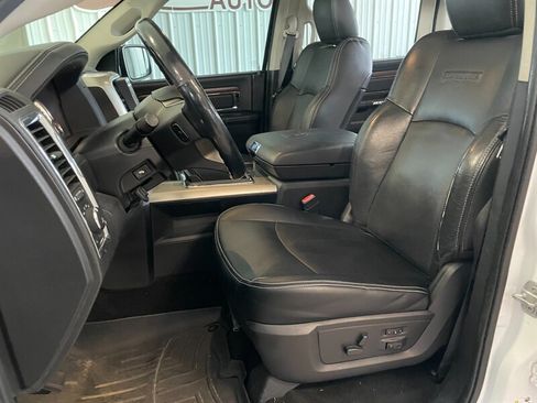 Used 2015 RAM 1500 Laramie w/ Convenience Group AWD/4WD image 17