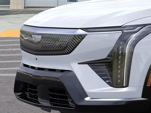 New 2026 Cadillac Optiq Luxury 2 AWD/4WD image 13