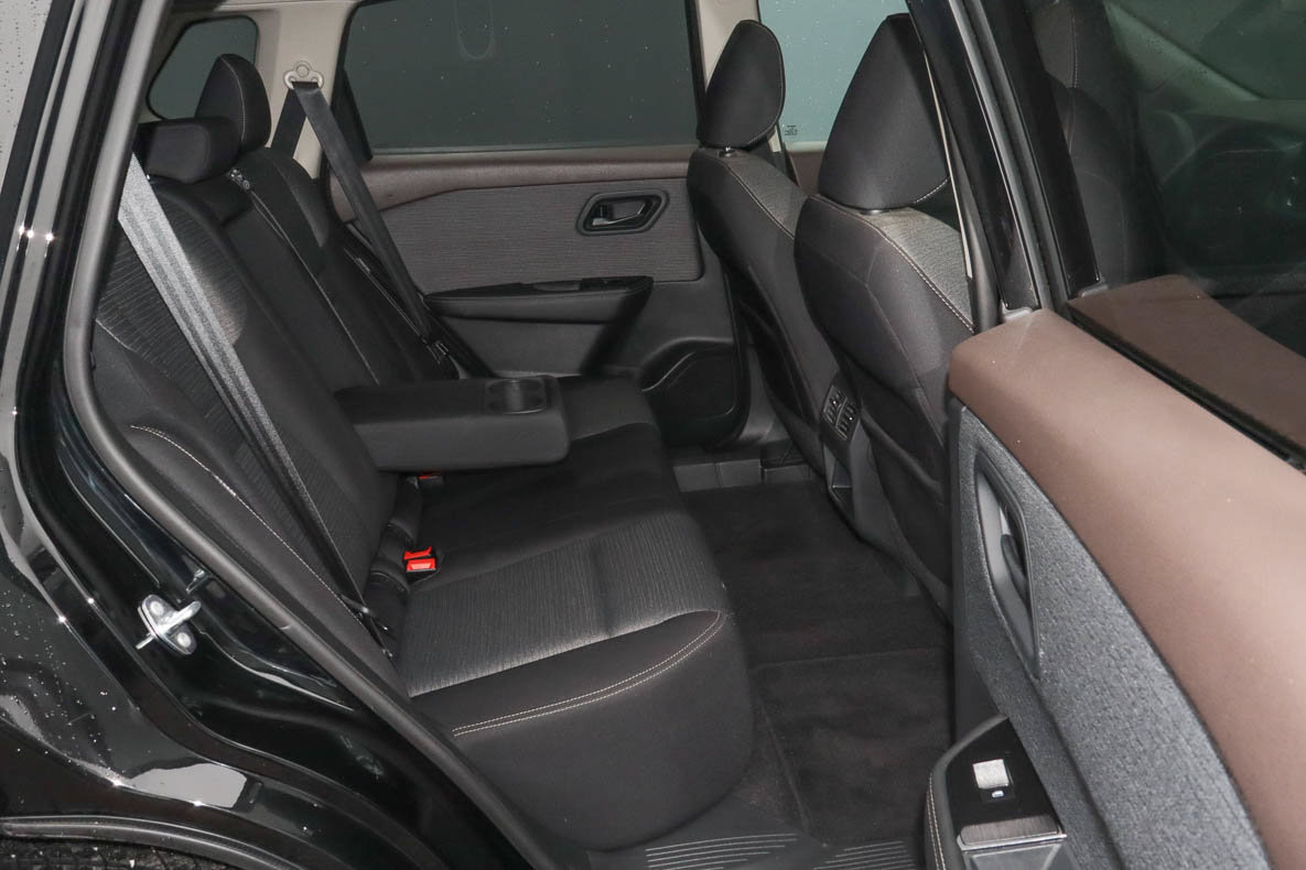 Used 2021 Nissan Rogue S FWD image 20