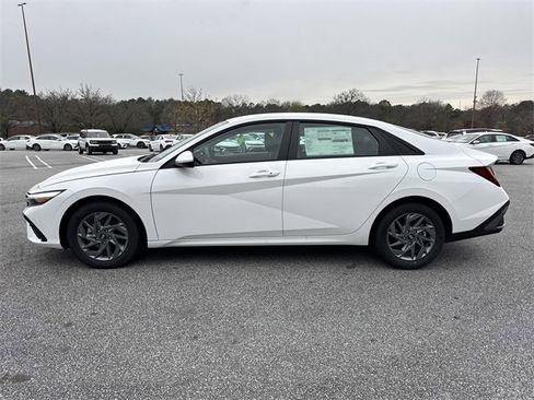 New 2026 Hyundai Elantra Blue image 4