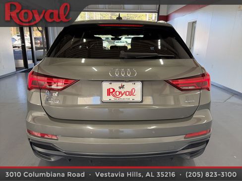 Used 2020 Audi Q3 2.0T Premium w/ Convenience Package image 3
