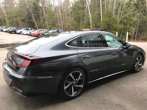 Used 2022 Hyundai Sonata SEL Plus w/ Preferred Accessory Package FWD image 3