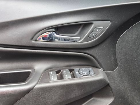 Used 2019 Chevrolet Equinox LT FWD image 8