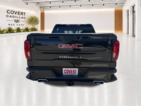 Used 2024 GMC Sierra 1500 Denali w/ Denali Reserve Package AWD/4WD image 9