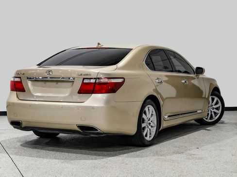 Used 2007 Lexus LS 460 RWD image 10