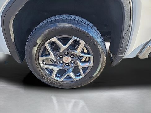 Used 2024 GMC Sierra 1500 SLT w/ SLT Premium Plus Package image 33