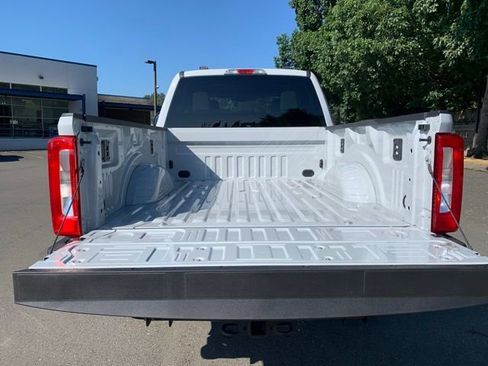 New 2026 Ford F350 XLT w/ FX4 Off-Road Package image 6