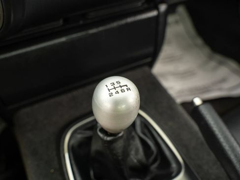 Used 2000 Honda S2000 image 27
